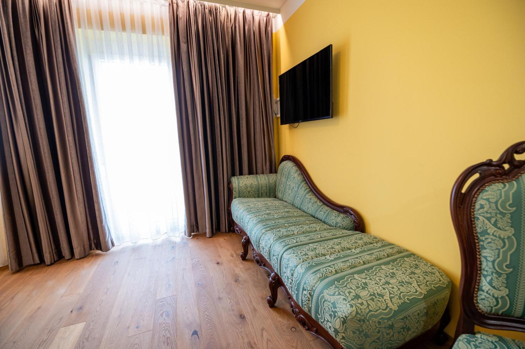Vulkan Residenz Hotel I Self Check-In Schwarzautal Room photo